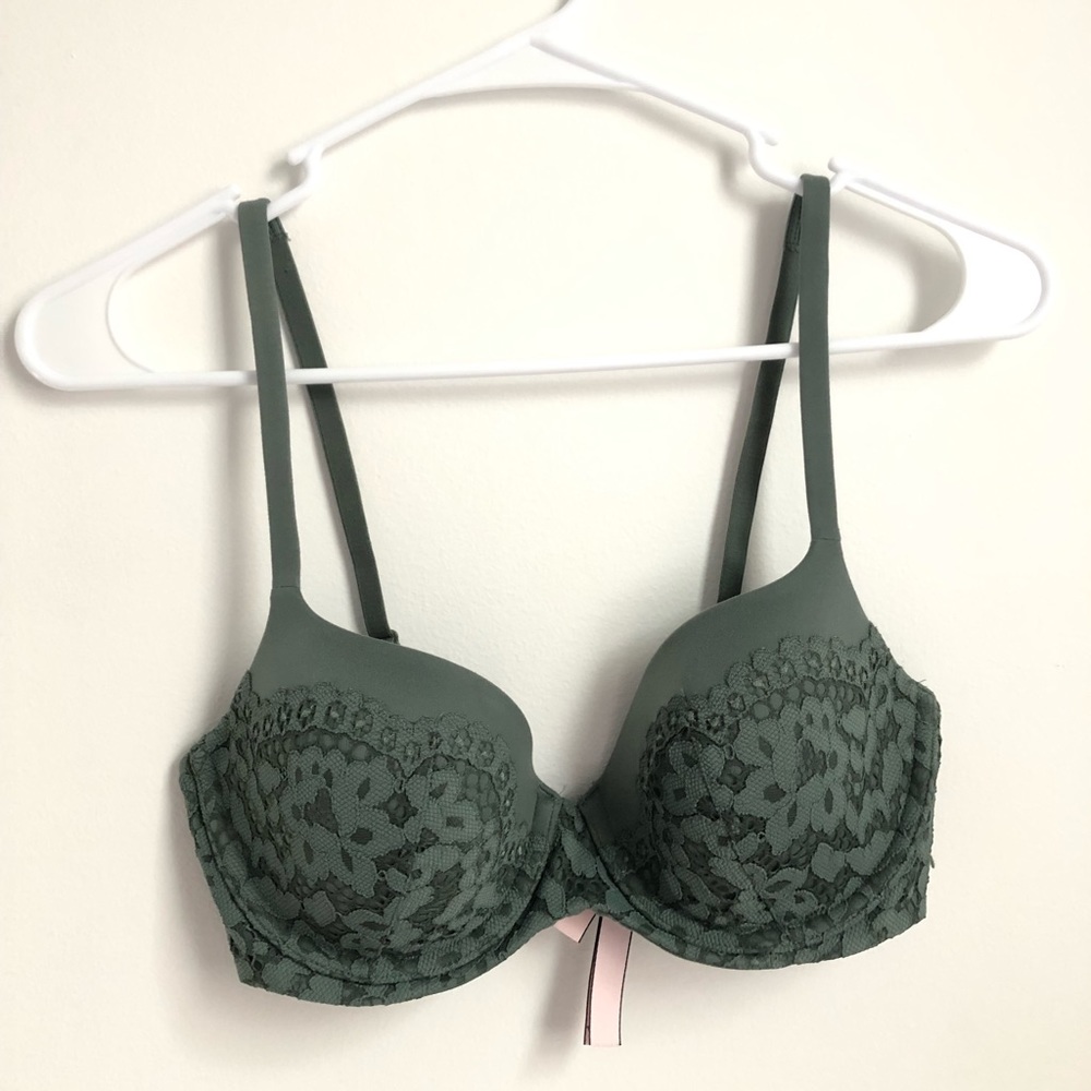 Victoria’s Secret Green Bra